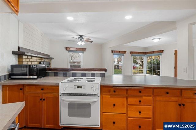 1510 SW Walnut St, Albany, OR 97321