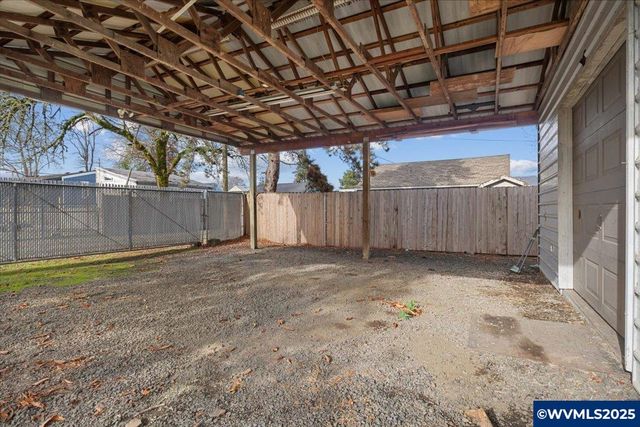 1510 SW Walnut St, Albany, OR 97321