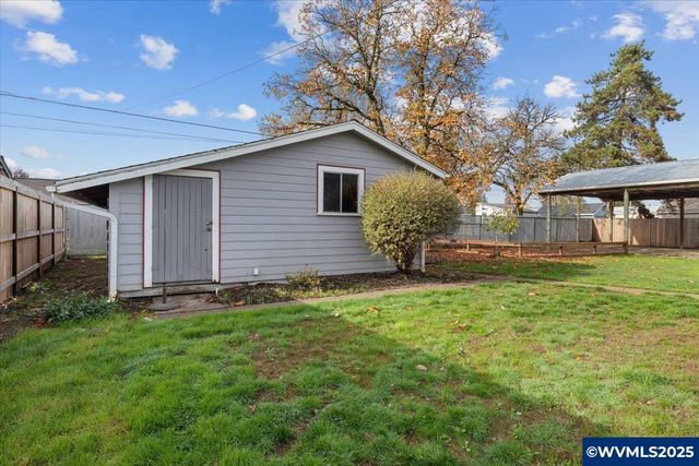 1510 SW Walnut St, Albany, OR 97321