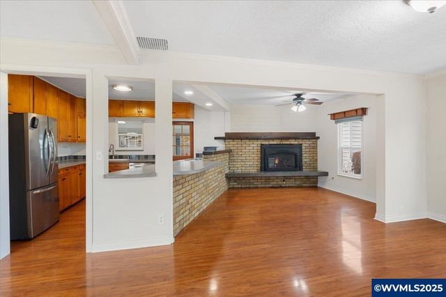 1510 SW Walnut St, Albany, OR 97321