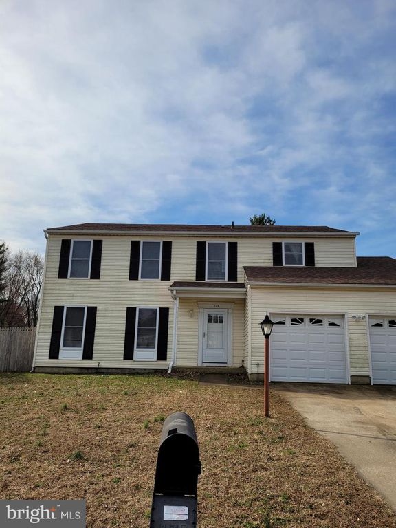 215 ROYAL GRANT WAY, Dover, DE 19901