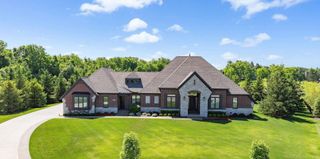 5876 Herrington Court, Washington Twp, MI 48094