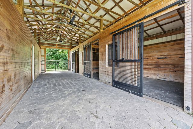 4988-A Fords Mill Road, Versailles, KY 40383