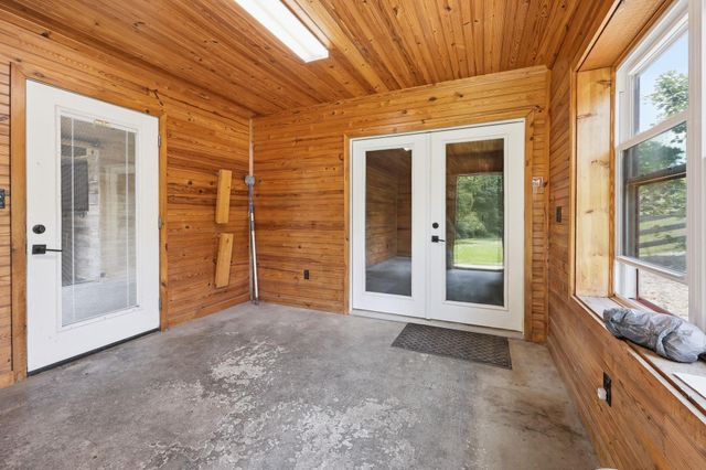 4988-A Fords Mill Road, Versailles, KY 40383