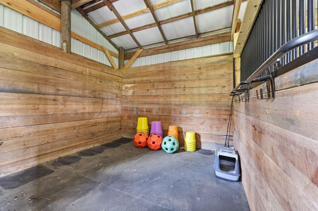 4988-A Fords Mill Road, Versailles, KY 40383