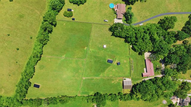 4988-A Fords Mill Road, Versailles, KY 40383