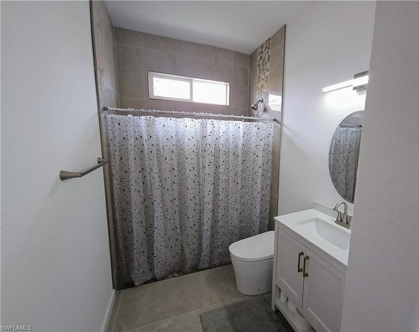 2116 NE 22nd AVE, Cape Coral, FL 33909