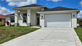 2116 NE 22nd AVE, Cape Coral, FL 33909