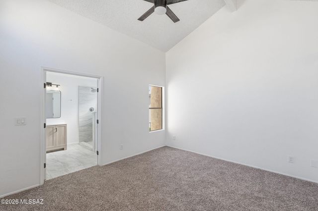 1421 W Calle Plomo, Tucson, AZ 85745