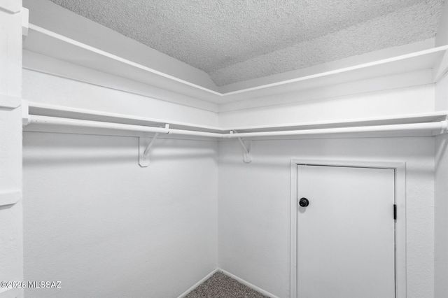 1421 W Calle Plomo, Tucson, AZ 85745