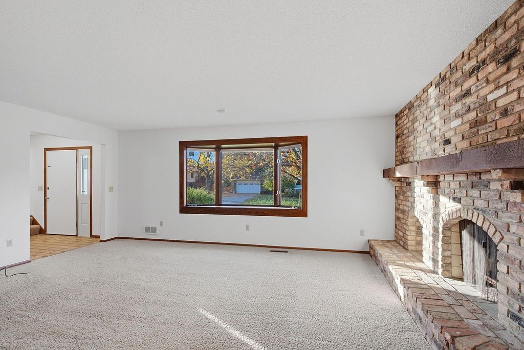 710 Windemere Drive, Plymouth, MN 55441 — photo 4