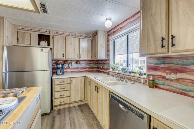 652 S Ellsworth Road 130, Mesa, AZ 85208