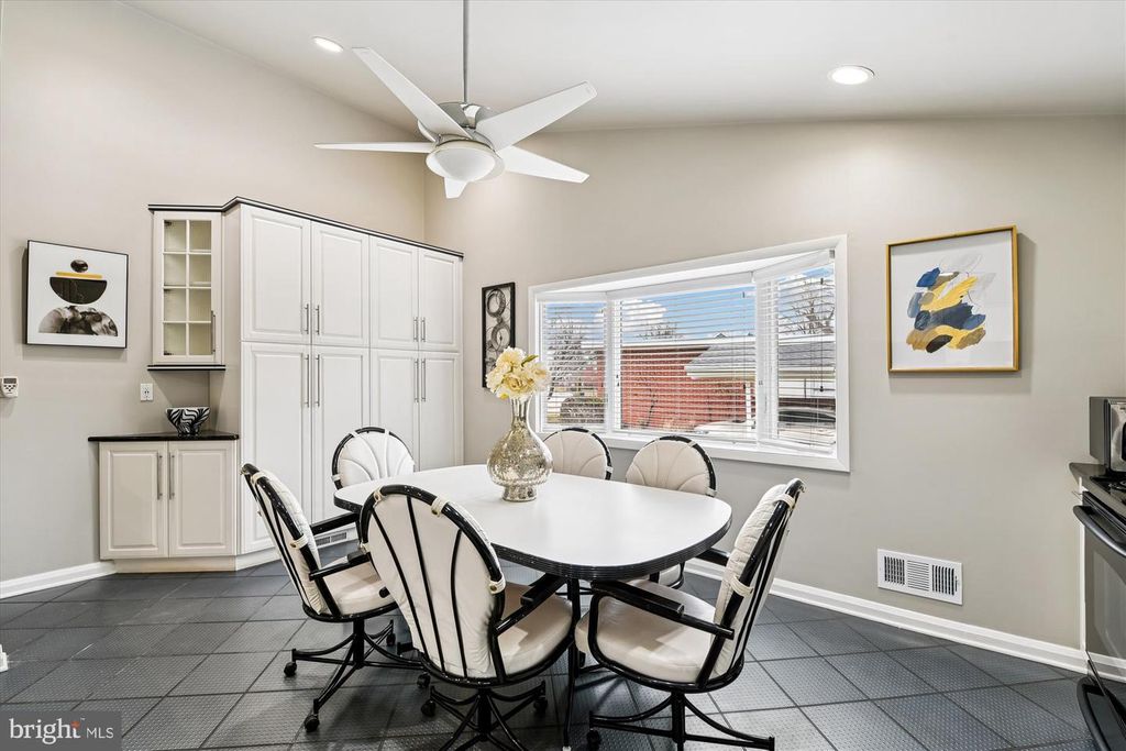 Image 19 of property listing at 3309 OLYMPIA AVE, Baltimore, MD 21215