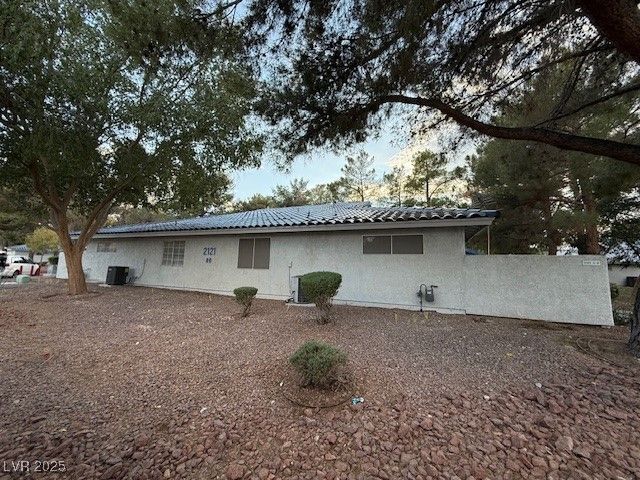 2121 Chertsey Drive D, Las Vegas, NV 89108