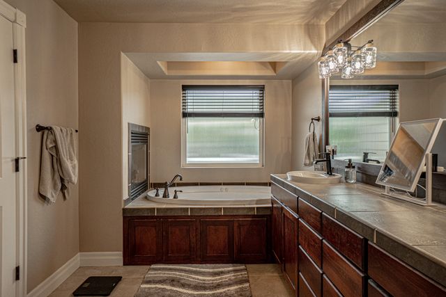 120 Eagle Trace Drive, Medford, OR 97504