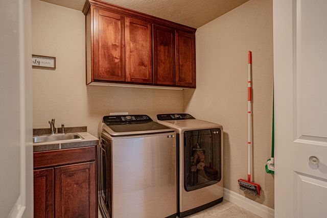 120 Eagle Trace Drive, Medford, OR 97504