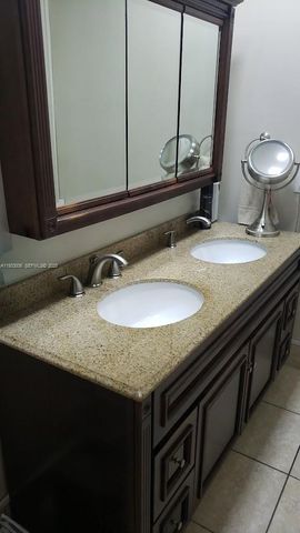 13520 SW 97th St, Miami, FL 33186