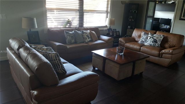 13520 SW 97th St, Miami, FL 33186