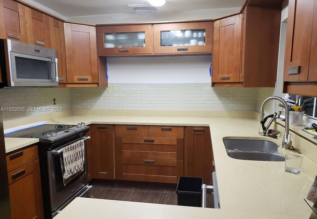 13520 SW 97th St, Miami, FL 33186