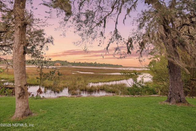 15489 CAPE Drive N, Jacksonville, FL 32226