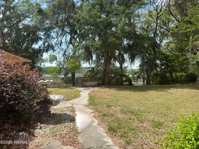 15489 CAPE Drive N, Jacksonville, FL 32226