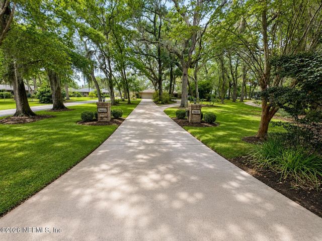 15489 CAPE Drive N, Jacksonville, FL 32226