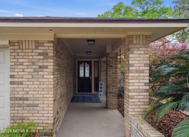 15489 CAPE Drive N, Jacksonville, FL 32226