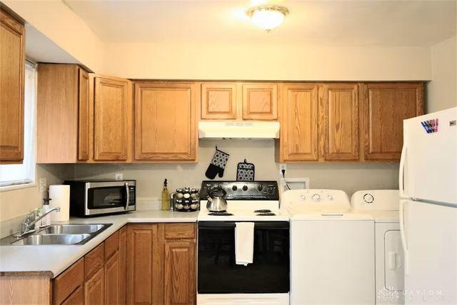 4640 Wayne Meadows Circle, Huber Heights, OH 45424