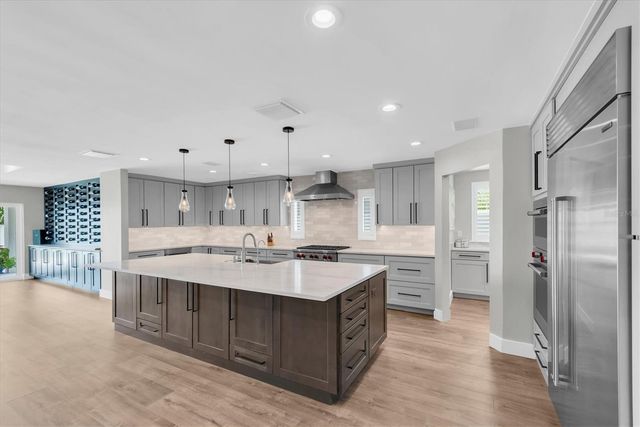 303 BATH CLUB BOULEVARD N, North Redington Beach, FL 33708