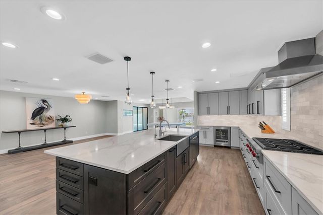 303 BATH CLUB BOULEVARD N, North Redington Beach, FL 33708