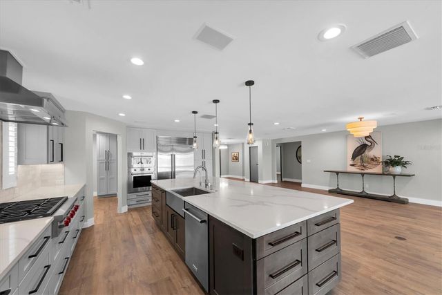 303 BATH CLUB BOULEVARD N, North Redington Beach, FL 33708