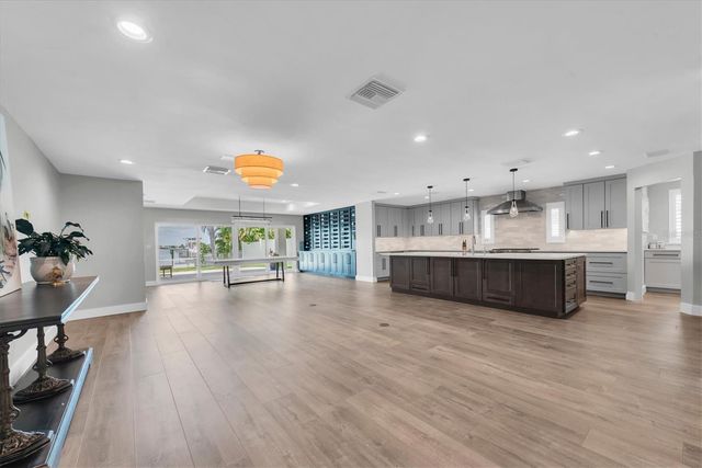 303 BATH CLUB BOULEVARD N, North Redington Beach, FL 33708