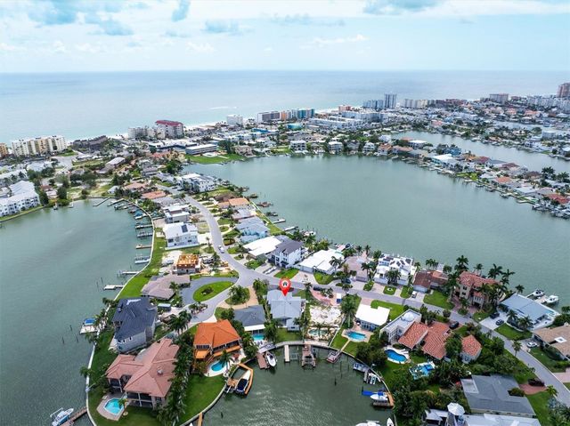 303 N BATH CLUB BOULEVARD N, North Redington Beach, FL 33708