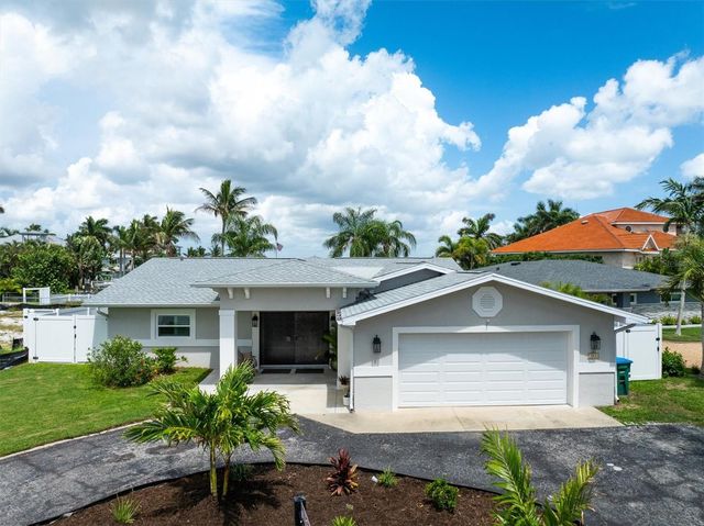 303 N BATH CLUB BOULEVARD N, North Redington Beach, FL 33708