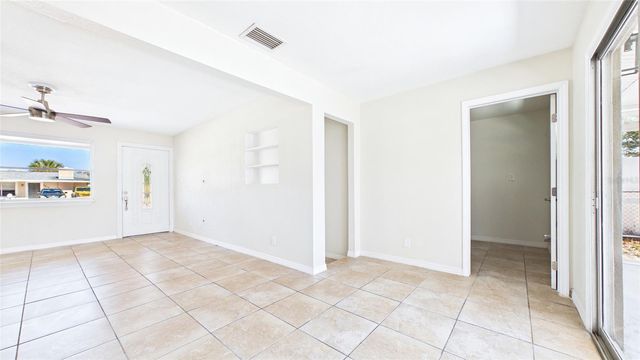 4418 W FAIRVIEW HEIGHTS, Tampa, FL 33616