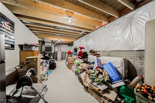 34691 Legends Way, Grafton, OH 44044