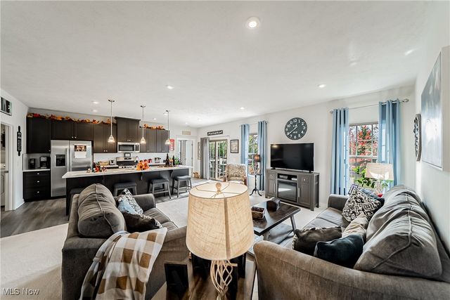 34691 Legends Way, Grafton, OH 44044