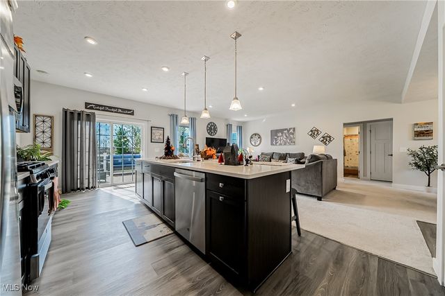 34691 Legends Way, Grafton, OH 44044