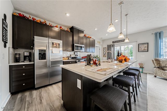 34691 Legends Way, Grafton, OH 44044