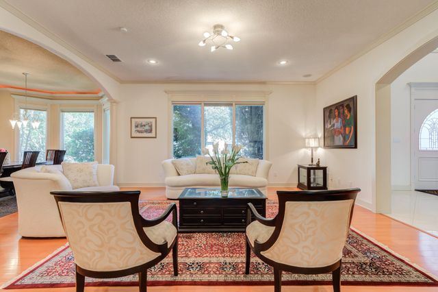 1914 Aberdeen Avenue, Lubbock, TX 79407