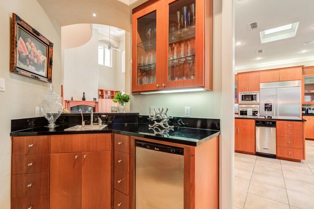 1914 Aberdeen Avenue, Lubbock, TX 79407