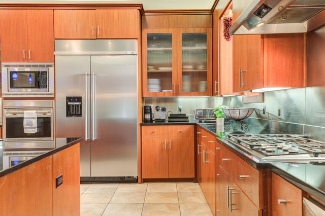 1914 Aberdeen Avenue, Lubbock, TX 79407