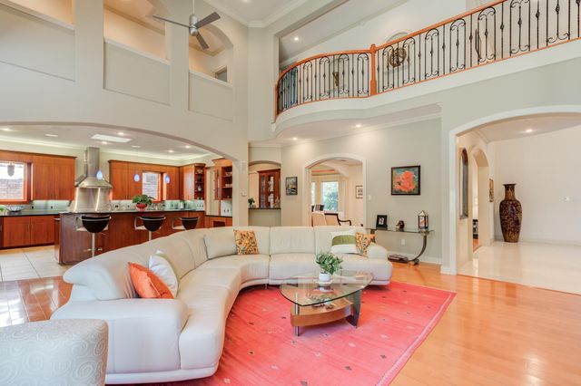 1914 Aberdeen Avenue, Lubbock, TX 79407