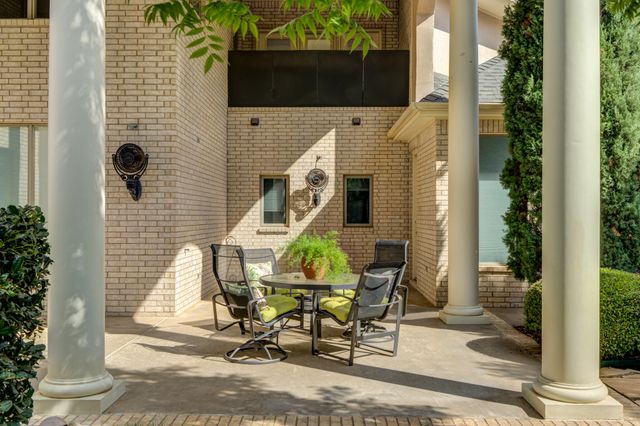 1914 Aberdeen Avenue, Lubbock, TX 79407