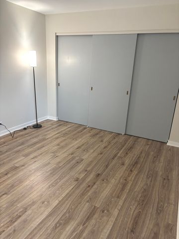 5101 Carriageway Drive 201, Rolling Meadows, IL 60008