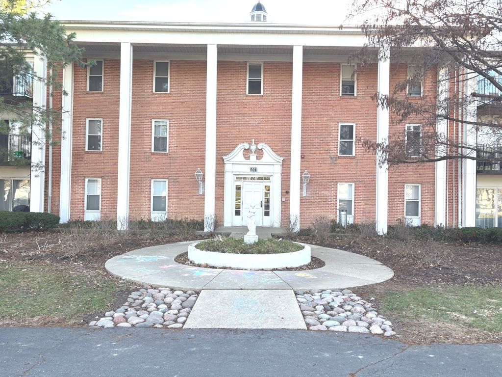 5101 Carriageway Drive 201, Rolling Meadows, IL 60008