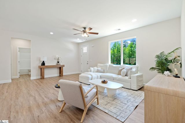 946 Tubbs Mountain Road, Travelers Rest, SC 29690