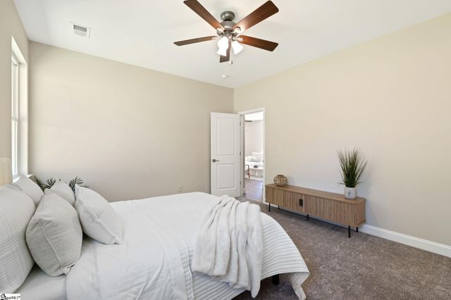 946 Tubbs Mountain Road, Travelers Rest, SC 29690
