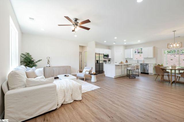 946 Tubbs Mountain Road, Travelers Rest, SC 29690