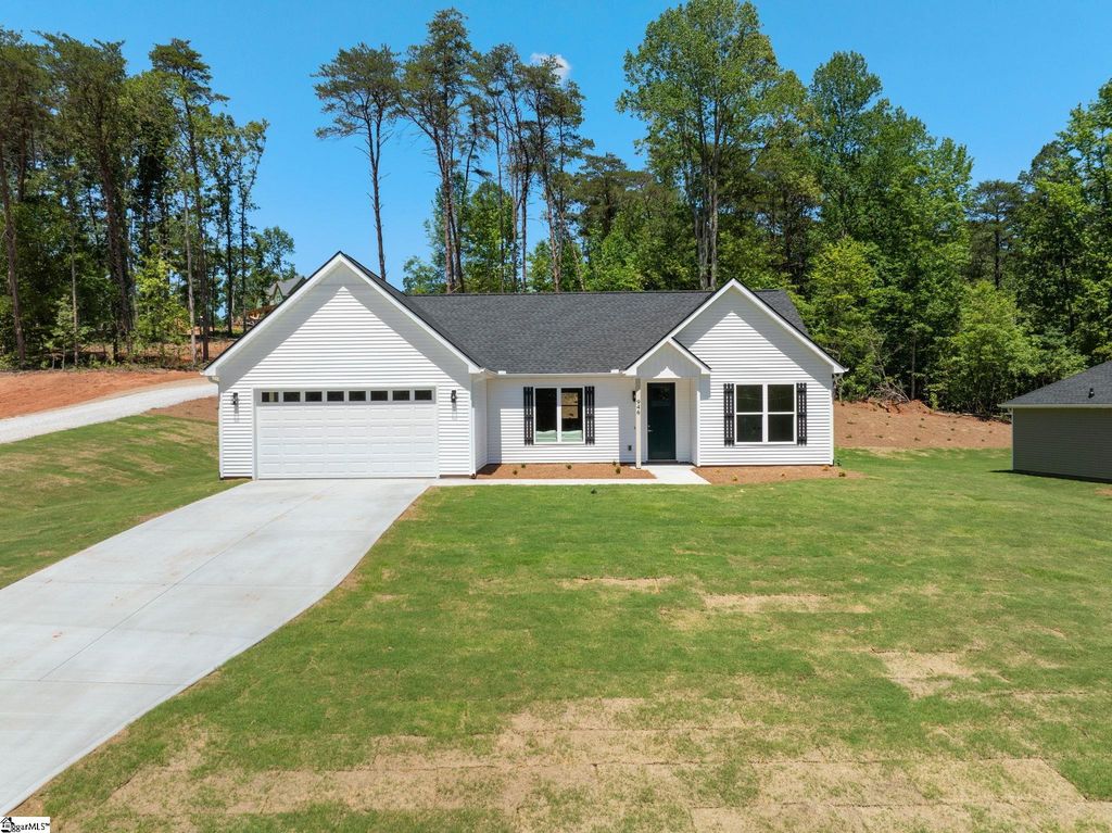 946 Tubbs Mountain Road, Travelers Rest, SC 29690